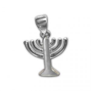silver-menorah-pendant